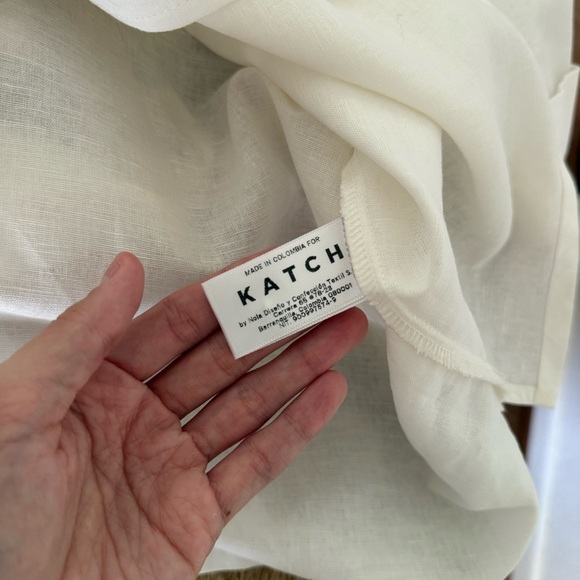 Women's Scalloped Collar Button-Down Shirt in White - Picture 10 of 11